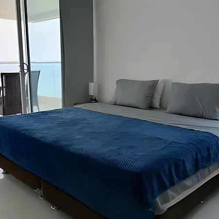 Espectacular Vista En La Mejor Zona Del Laguito Apartamento