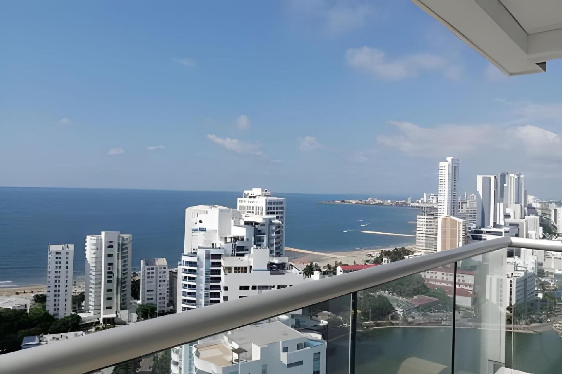 Apartamento Espectacular Vista En La Mejor Zona Del Laguito *